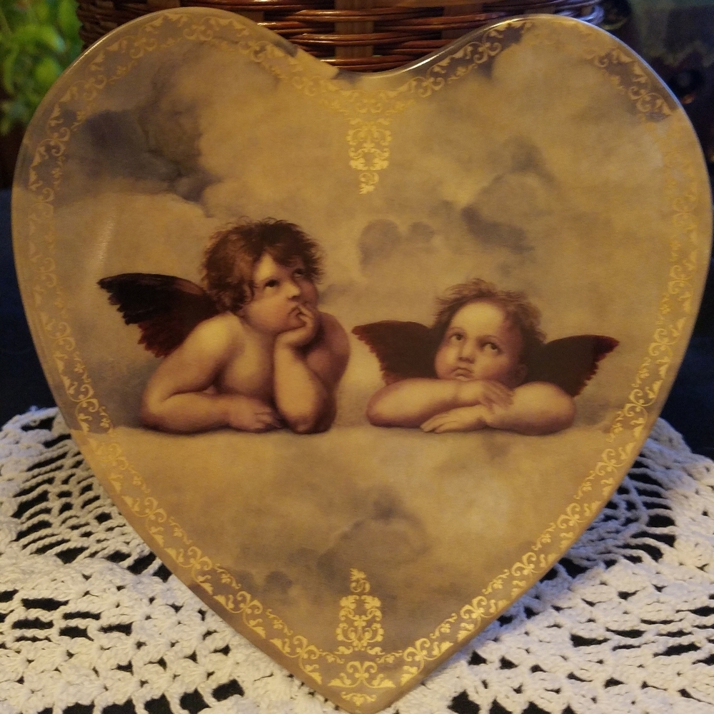 Heart to Heart collectible